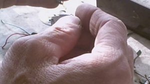 Разбор электронных часов-будильников 80-х годов. Драгметаллы в часах.