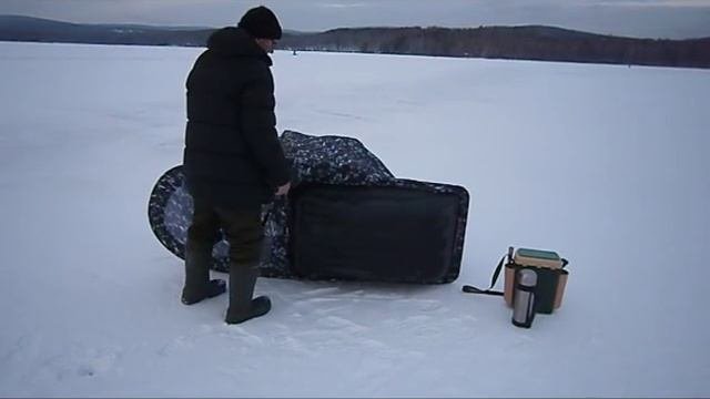 мобильная палатка для зимней рыбалки.