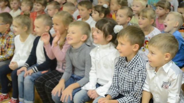 Веселая игра в детском саду Если весело живется, делай так... смотреть онлайн