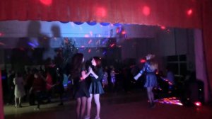 Супер Танцевальная Дискотека В Школе !