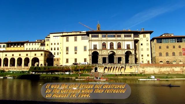 Visit Italy Florence (Firenze) things to do in Italy Holidays. The Ponte Vecchio, Arno river.
