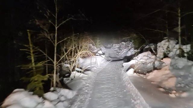 Yamaha vk professional 2 on newly groomed trail смотреть онлайн