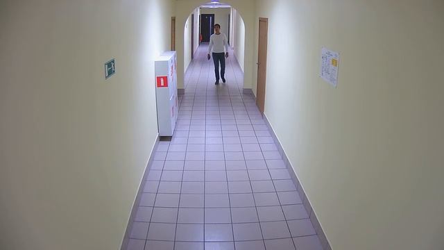 Видео с камеры BEWARD BD4640DS (день), запись со звуком смотреть онлайн