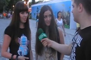 Скажите букву П,не закрывая рот))