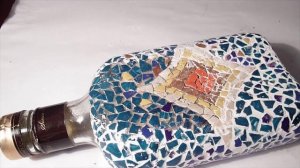 Мозаика из яичной скорлупы| Декор бутылки