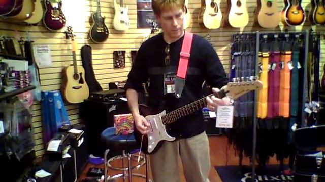 Mozingo Music - Ibanez Jemini Distortion Pedal смотреть онлайн