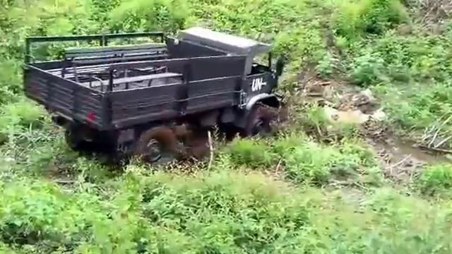 Unimog 404 M123. Лето в Нижнем Новгороде 4. смотреть онлайн