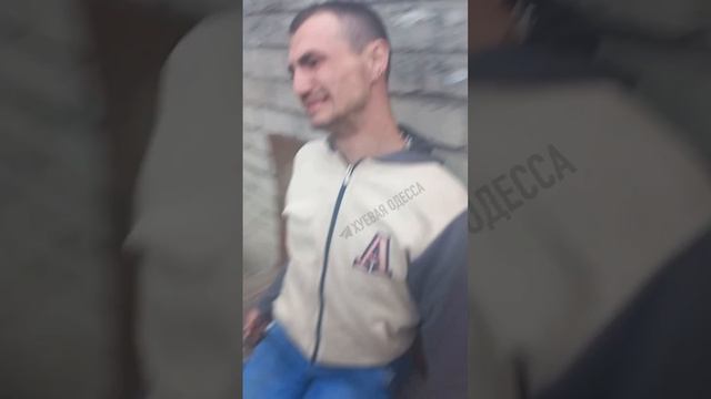 «Ну не надо на Бахмут, пожалуйста!»

Одесский наркоман крайне эмоционально воспринял новость об отпр