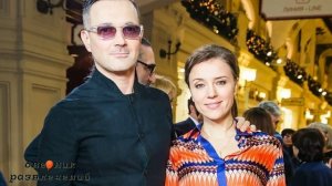 ДОЧЬ АЛЕКСАНДРА АБДУЛОВА И ИРИНЫ АЛФЕРОВОЙ. ДОЛЖНА БЫЛА СТАТЬ ЮРИСТОМ, А ПОШЛА ПО СТОПАМ РОДИТЕЛЕЙ