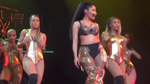 Nicki Minaj - Anaconda - Live HD