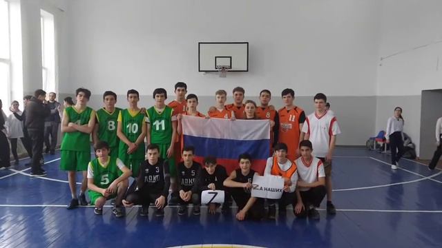 Учащиеся и работники учреждений округа присоединились к акции #СвоихНеБросаем смотреть онлайн