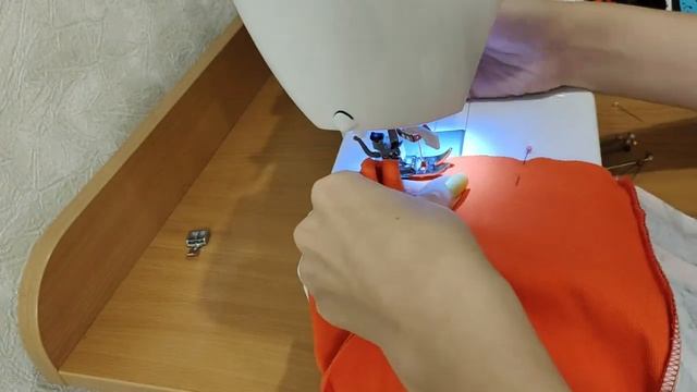 Шьем худи с капюшоном (комбинируем цвета; рукав с разрезом или с молнией, что выбрать?)