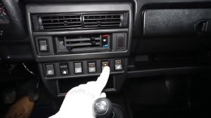 Лада 4x4 2121 Нива 2018 1.7 (83 л.с.) 4WD MT Люкс 21214-52-010 - видеообзор