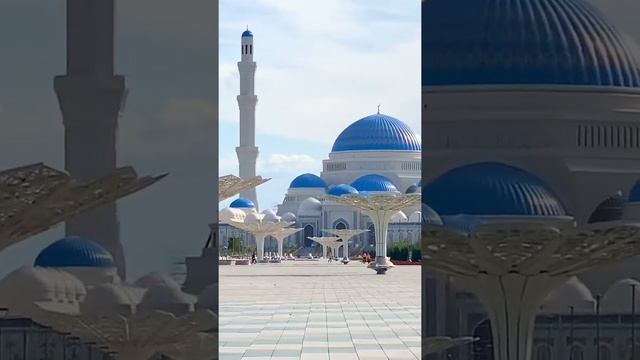 Новая Мечеть в Нур-Султан /Астана, Казахстан большая мечеть