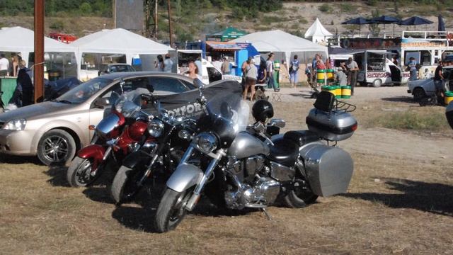 HONDA VTX 1800N Крым - вдоль и поперек смотреть онлайн