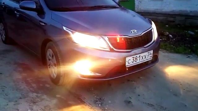 Противотуманки с ДХО для Kia Rio 3. ПТФ с ДХО Рио. Противотуманные фары Киа Рио смотреть онлайн