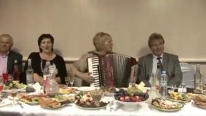 Лучшая песня про гостей в деревне