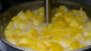 яблочное повидло.