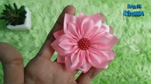 креативные идеи цветочных брошей из атласных лент своими руками