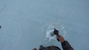 Отличный день на рыбалке! Трофейный хариус на удочку