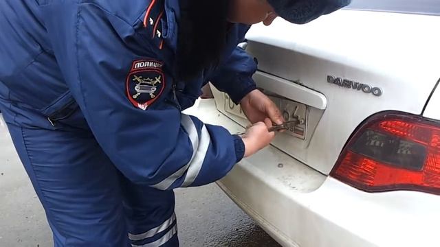 В Кунгуре спасатели помогли девушке снять кольцо с опухшего пальца
