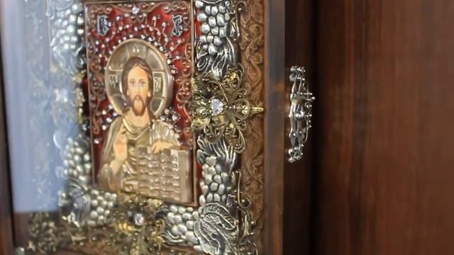 Икона Господь Вседержитель в киоте