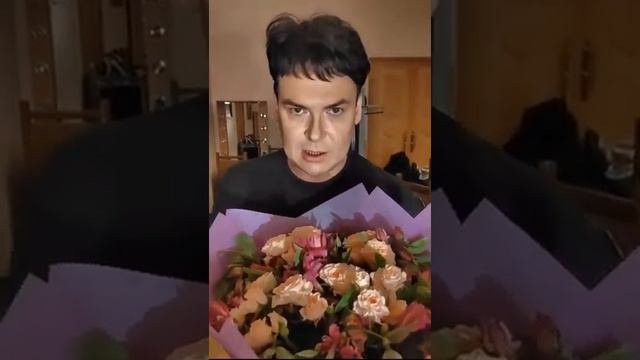 Певец Юлиан рассказал, как легко похудеть весной