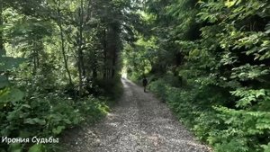 Невестка едва не закричала, стоя под дверью, подслушав разговор свекрови...