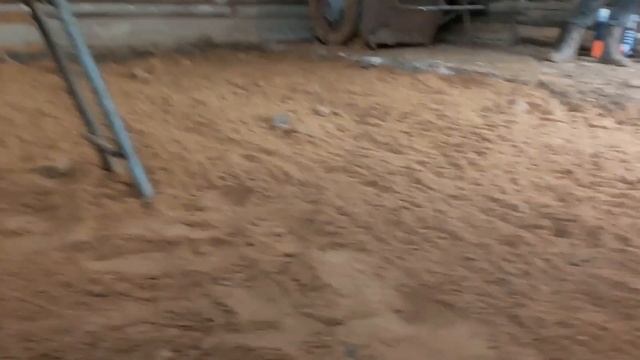 Самое ДЕШЕВОЕ ХРАНИЛИЩЕ для овощей СВОИМИ РУКАМИ. Часть 1 смотреть онлайн