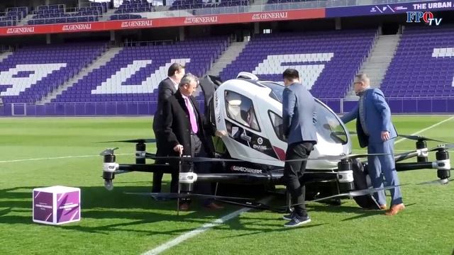 Смартфон с выдвижной камерой | Беспроводные наушники Beats от Apple и новые роботы пчелы смотреть онлайн