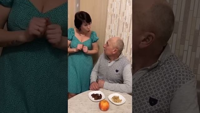 Лучшая жена! Вкусно готовит, все домашнее ???
