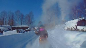 Кипяток на морозе превращается в снежный пар!