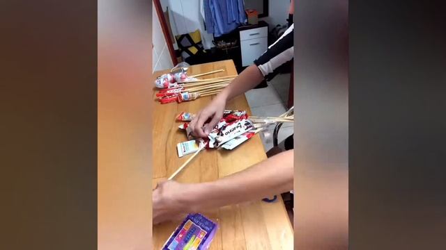 Букет из “Kinder”? СЛАДКИЙ БУКЕТ ? КИНДЕР БУКЕТ смотреть онлайн