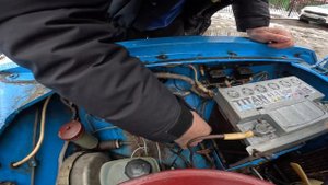 Moskvitch 2140. Серия 2. Зачем на корпусе реле-регулятора регулировочный винт?