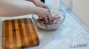 Стейк из свинины на сковороде