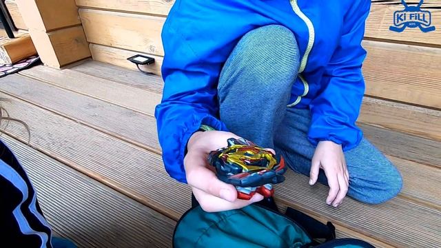 Сможет ли Кирилл победить в баттле BEYBLADE Burst ТУРНИР? // KiFill boys смотреть онлайн