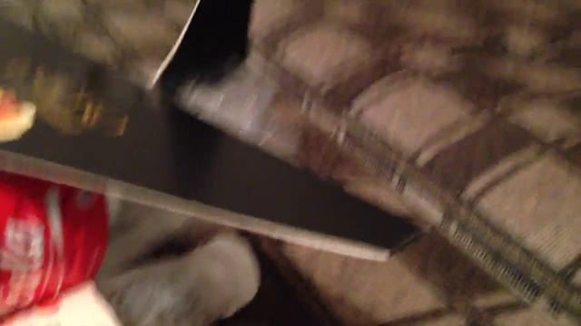 Мусорное искусство:Самолет(гидроплан) из бутылок смотреть онлайн