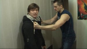 Приемы самообороны - освобождение от захвата спереди