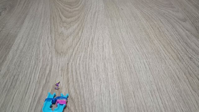 как сплести из резинок на рогатке сердечко