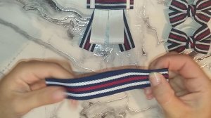 Галстук для девочек из репсовой ленты.