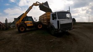 Мечта фермера, погрузчик JCB