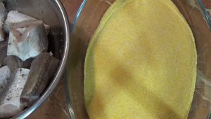 Как вкусно пожарить рыбу ХЕК в кукурузной манке
