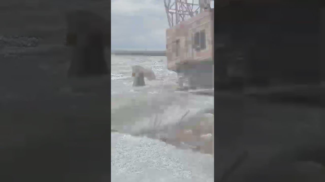 ледоход россия якутия арктика сахасирэ устьяна тумат