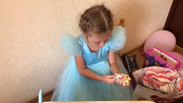 LOL из новой серии, Лол с волосами смотреть онлайн