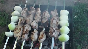 ШАШЛЫК ПО-АФГАНСКИ , рецепт и готовка нежнейшего шашлыка #ru_kompass #шашлык #афганскийшашлык