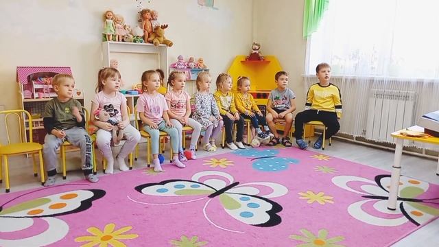 Молодёжная (старшая группа). Музыка