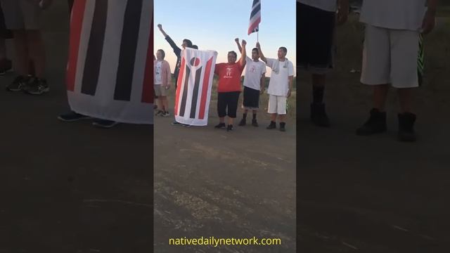 Eastern Shoshone and Northern Arapaho arrive at Standing Rock. смотреть онлайн