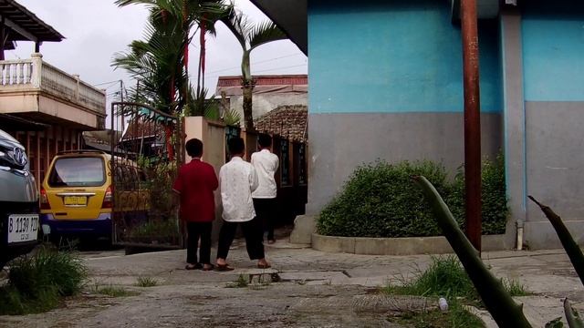 Life and various activities in one of the Villages of West Java, Indonesia смотреть онлайн