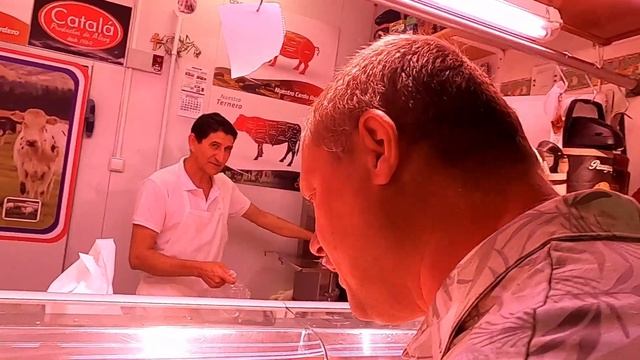 Путешествие 2022 рынок в Аликанте и вкуснейшие чебуреки.