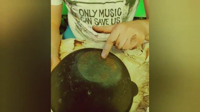 Что будет если в раскаленый казан налить холодной воды? смотреть онлайн